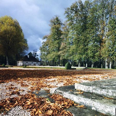 Le Chateau De Bressey & Son Orangerie Esterno foto