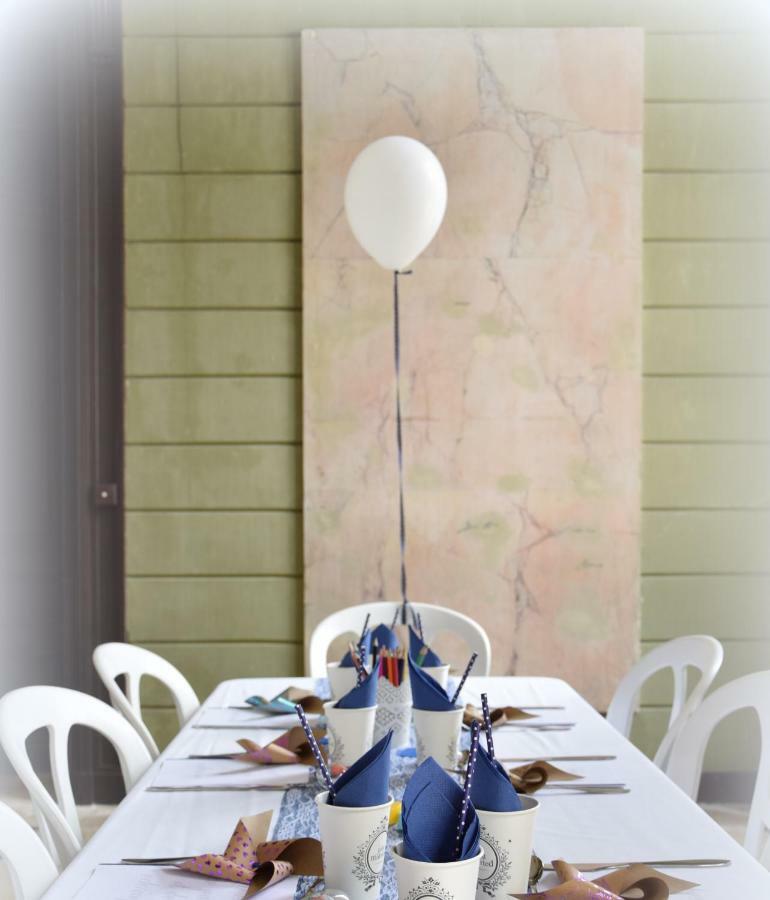 Le Chateau De Bressey & Son Orangerie Esterno foto